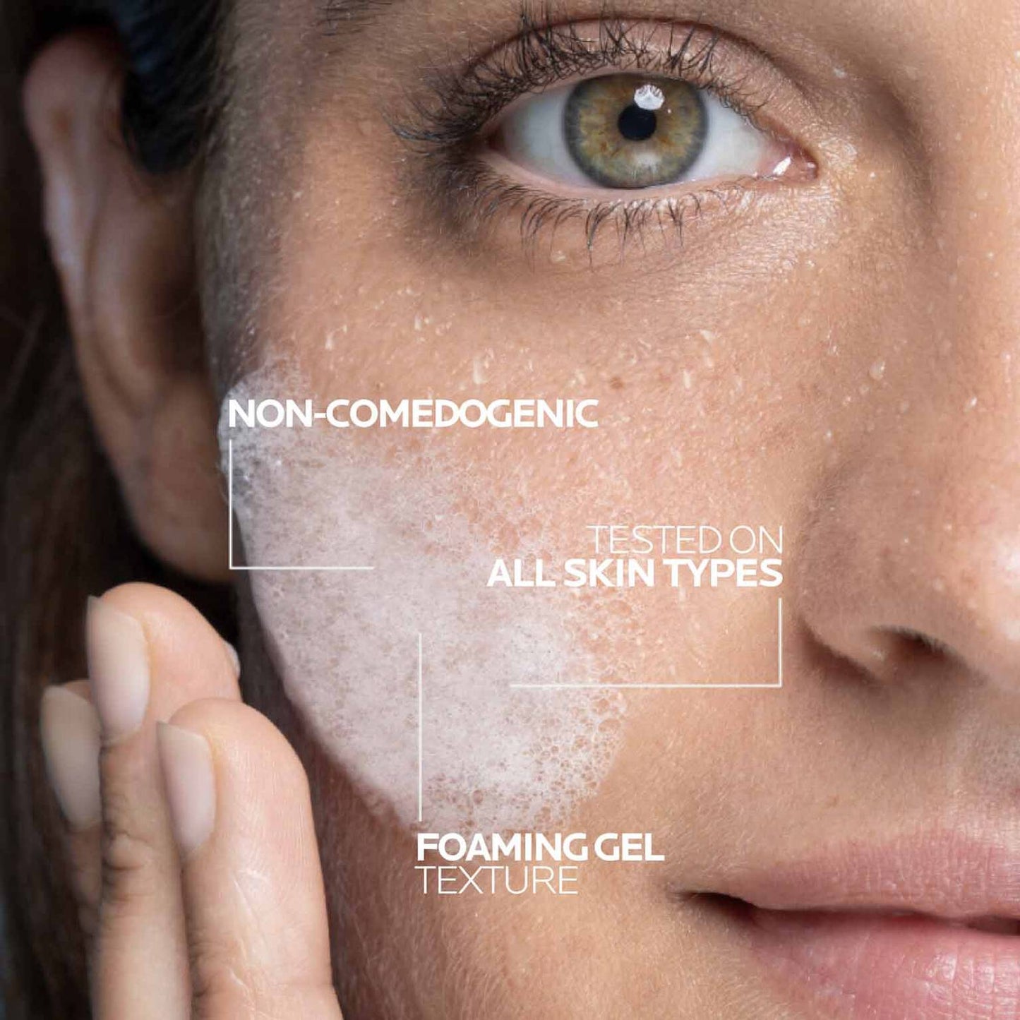 vitamin-c-brightening-facial-cleanser-j5 LaRochePosay-Product-Skincare-Purifying-Vitamin-C-Cleanser-200ml-3337875923613-Texture.jpg
